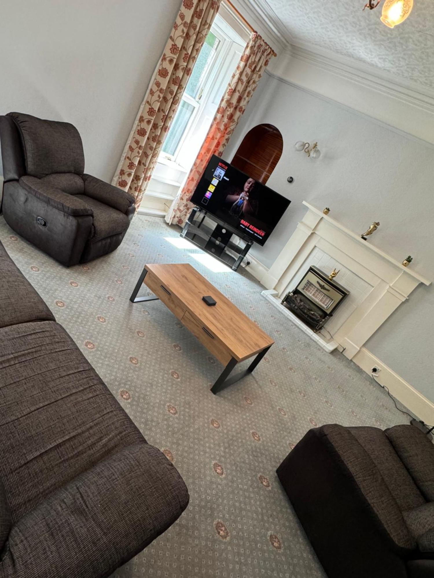 4 Bed Harbour House Lejlighed Wick  Eksteriør billede